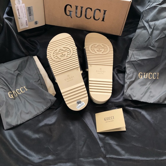 Gucci slides, tan/cream and gray size 11 mens. Brand new never worn. - Picture 2 of 8